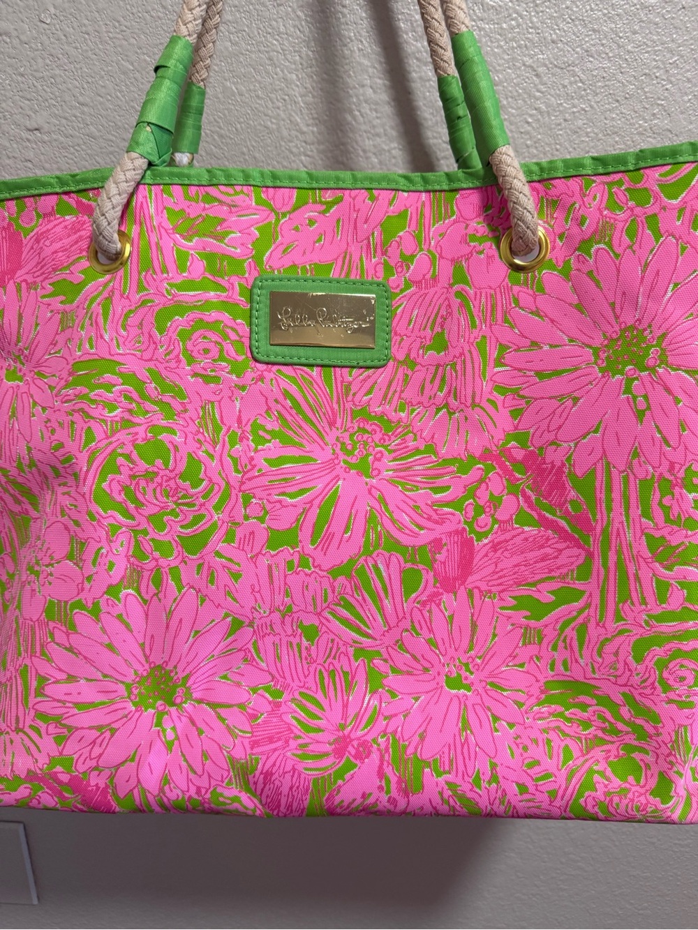 Lilly Pulitzer Pink & Green Classic Lilly Beach Tote Swim Bag Shopper Tote Bag - Picture 2 of 7